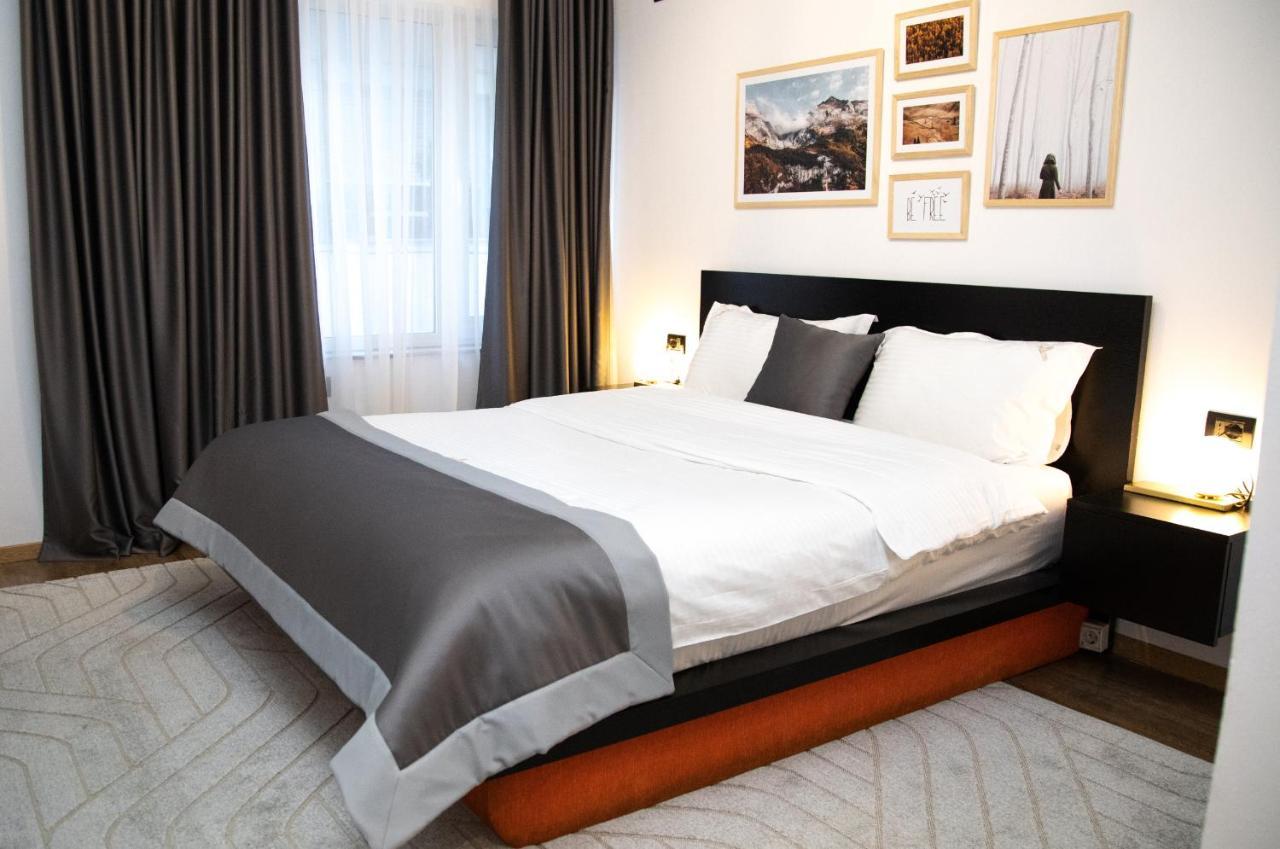 Triss Hotel Тирана Екстериор снимка