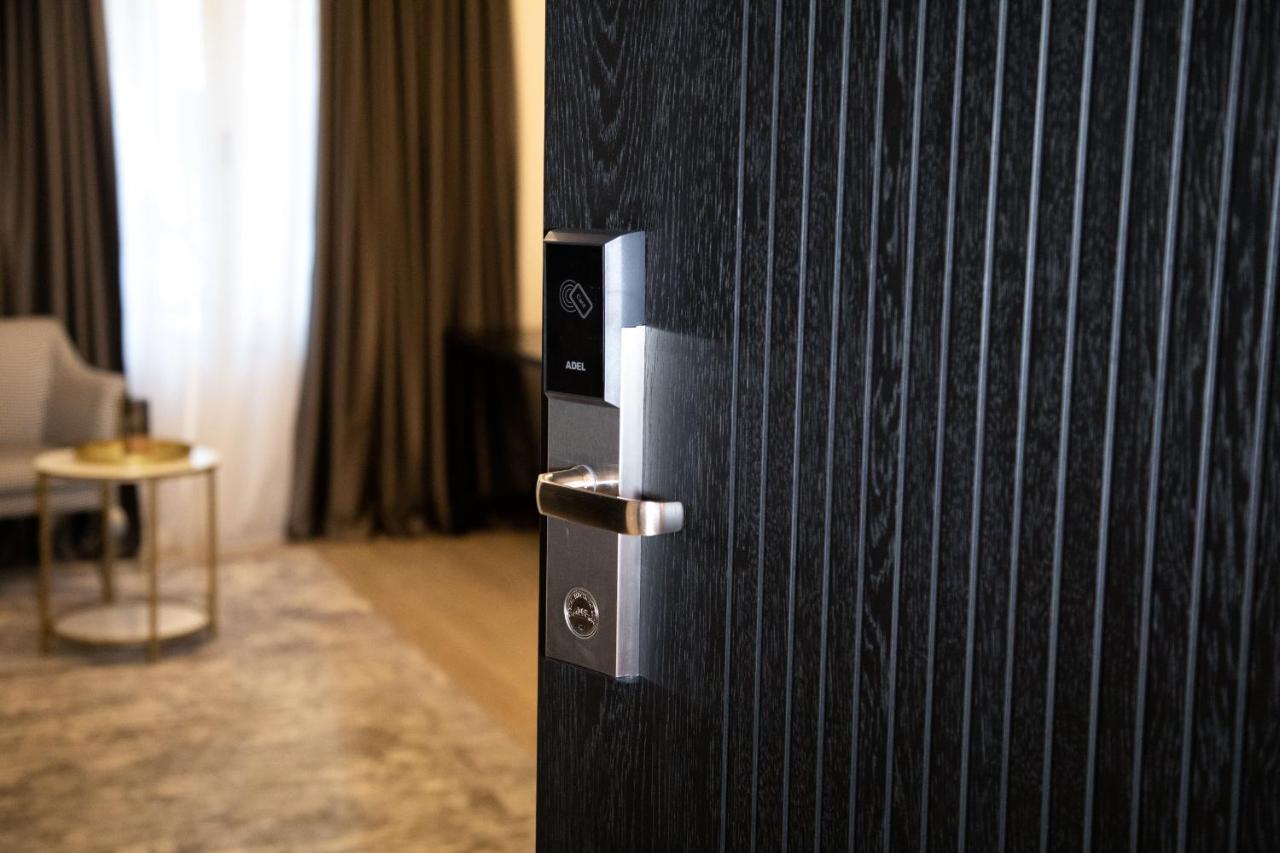 Triss Hotel Тирана Екстериор снимка